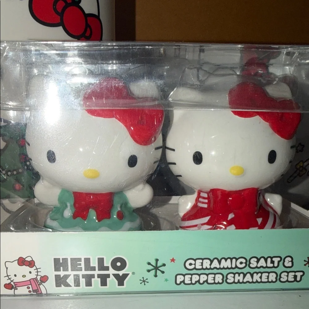 Hello Kitty bundle - Picture 4 of 5